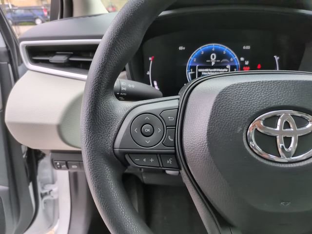 Used 2026 Toyota Corolla LE w/ LE Premium Package FWD image 16