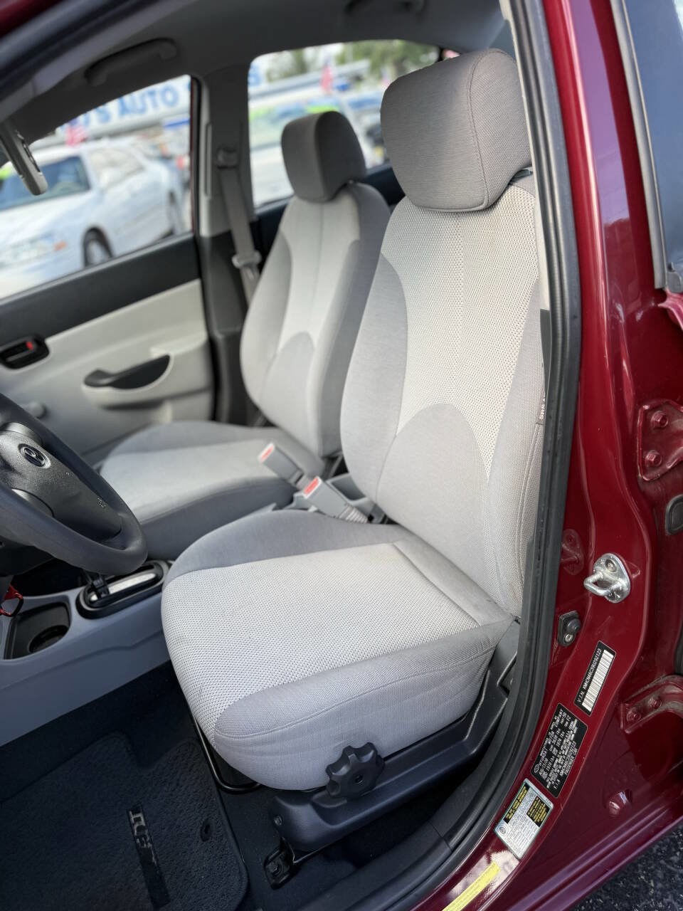 Used 2009 Hyundai Accent GLS w/ Popular Equipment Pkg 5 image 12