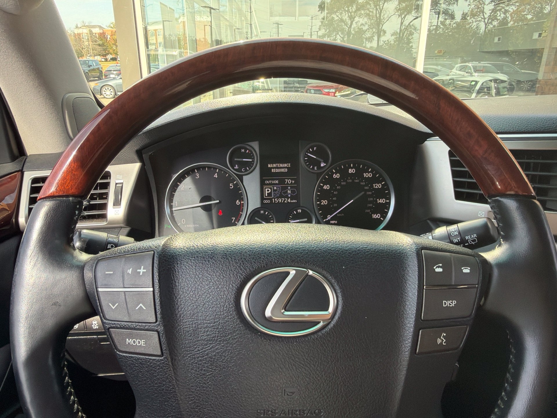 Used 2013 Lexus LX 570 4WD w/ Luxury Pkg image 19