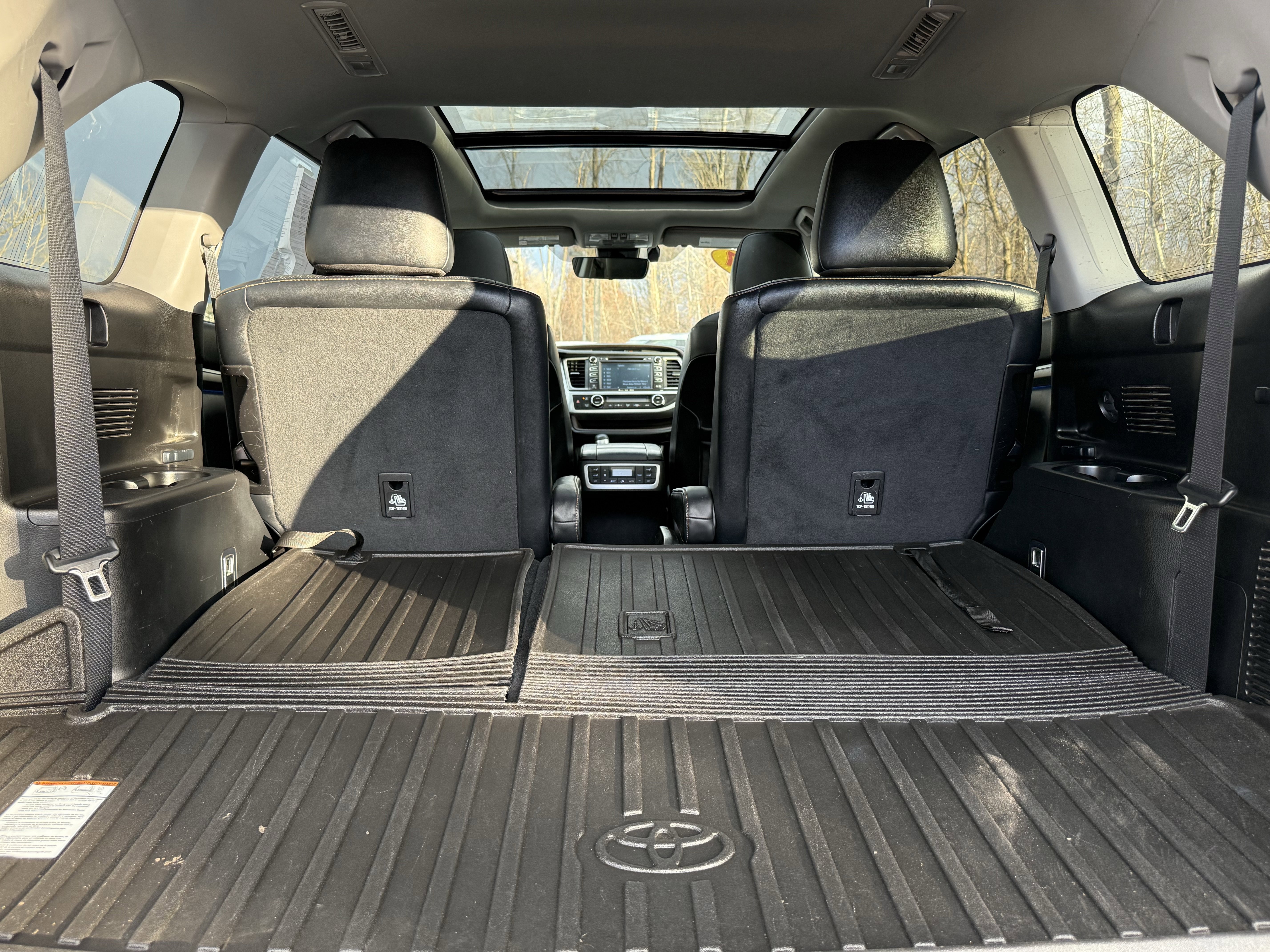 Used 2017 Toyota Highlander Limited image 35