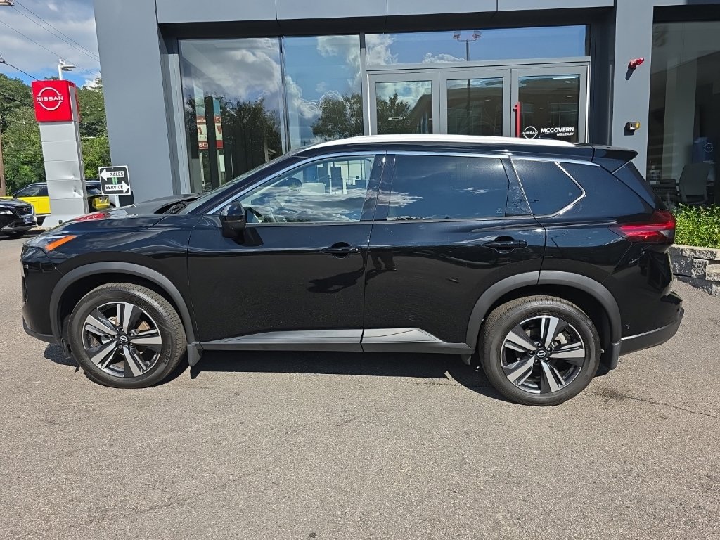 Certified 2025 Nissan Rogue SL AWD/4WD image 3