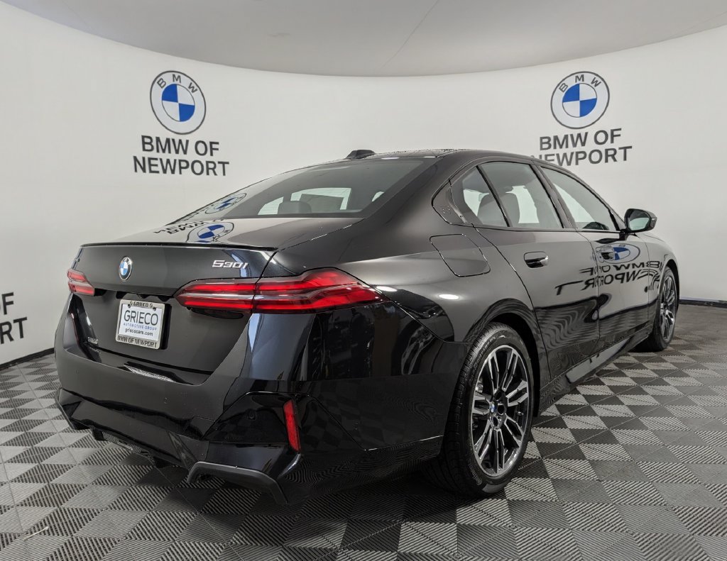 New 2027 BMW 530i xDrive w/ M Sport Package AWD/4WD image 6