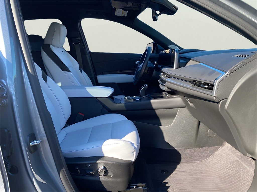 Certified 2024 Cadillac XT4 Sport image 19