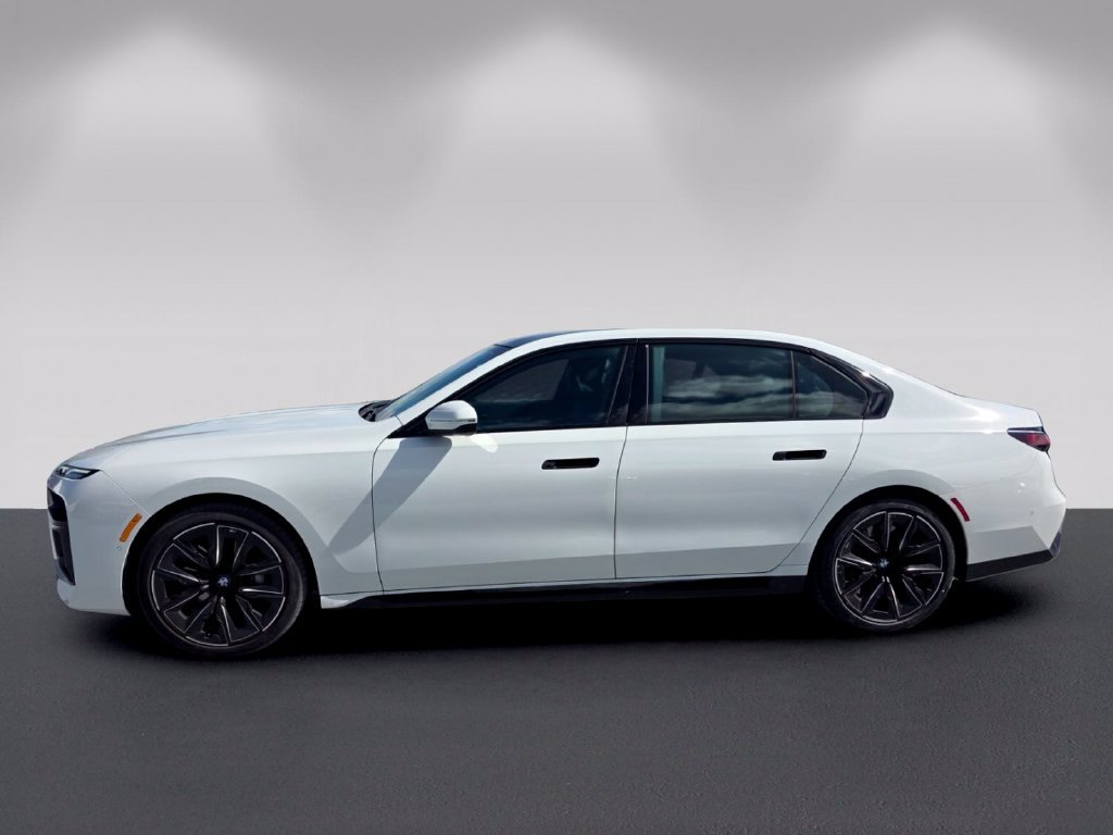 Certified 2023 BMW 760i xDrive AWD/4WD image 7