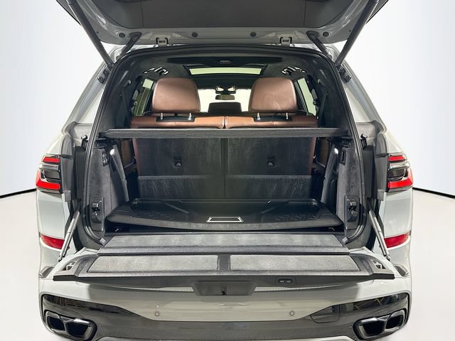 Used 2026 BMW X7 M60i AWD/4WD image 31