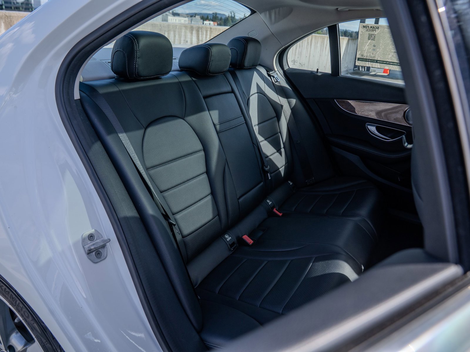 Used 2015 Mercedes-Benz C 300 4MATIC Sedan image 27