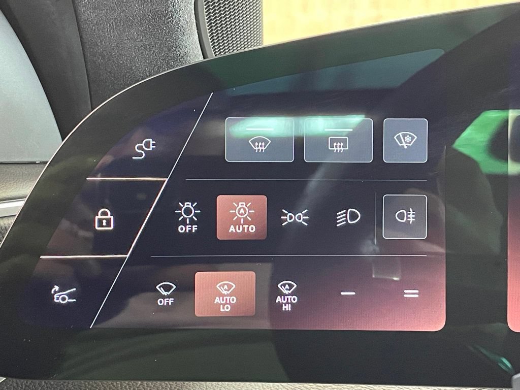 Used 2023 Lucid Air Touring AWD/4WD image 29