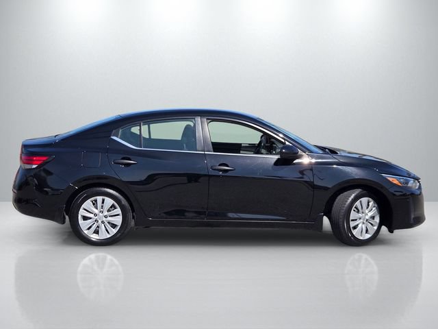 Used 2024 Nissan Sentra S FWD image 3