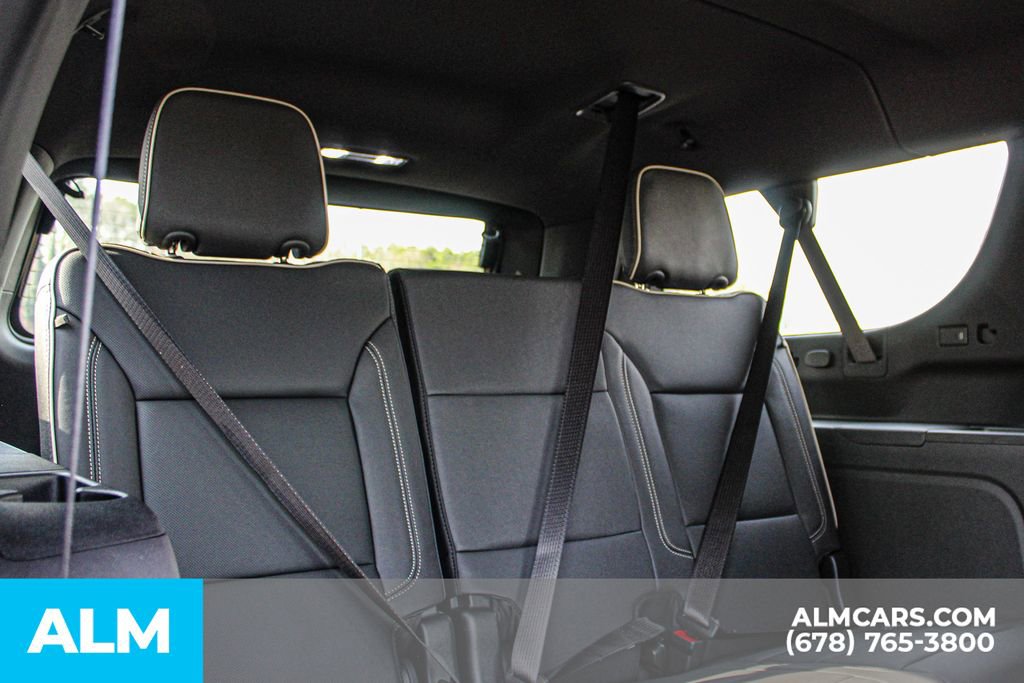 Used 2026 GMC Yukon XL Elevation image 20