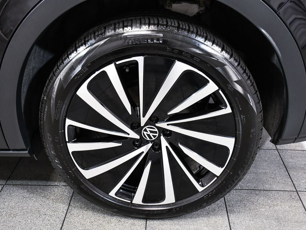Used 2023 Volkswagen ID.4 Pro S Plus AWD/4WD image 8