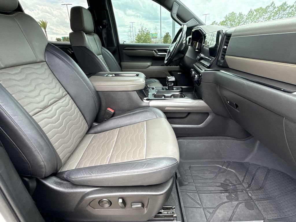 Used 2022 Chevrolet Silverado 1500 ZR2 image 15