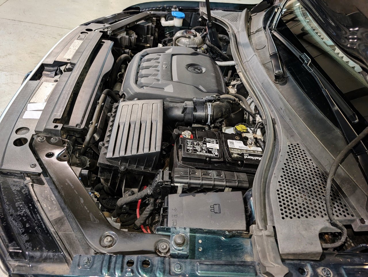 Used 2019 Volkswagen Tiguan SEL image 55