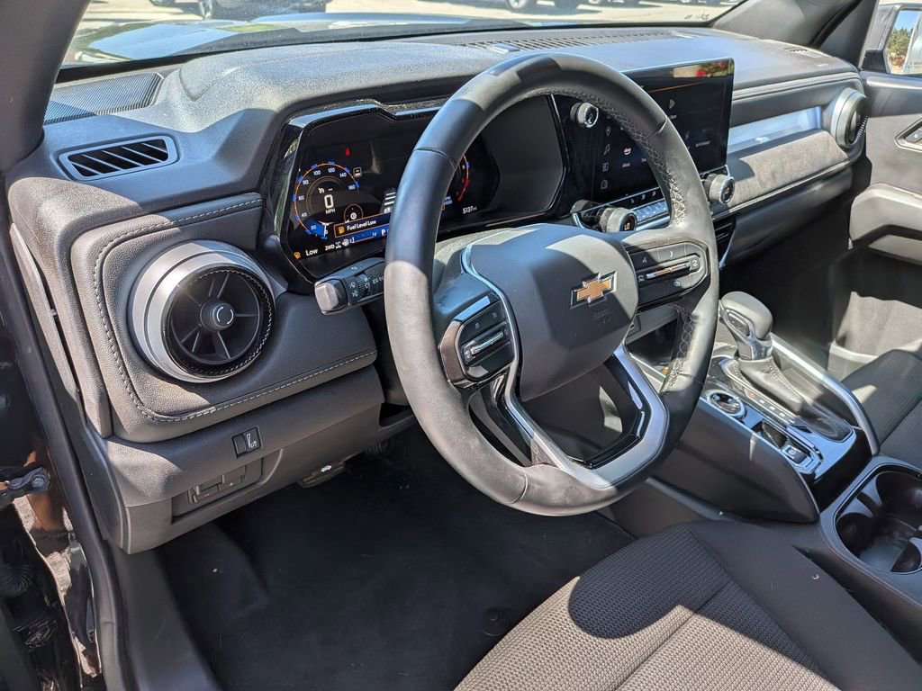 Used 2024 Chevrolet Colorado LT w/ LT Convenience Package II image 17