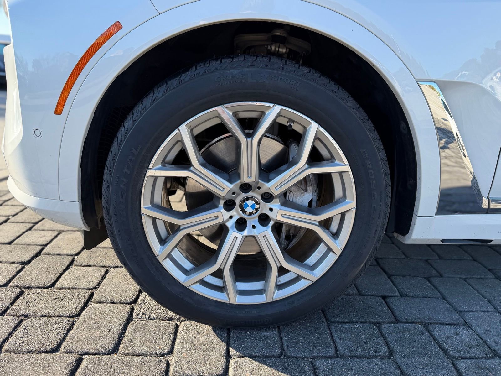 Certified 2024 BMW X7 xDrive40i w/ Executive Package image 13