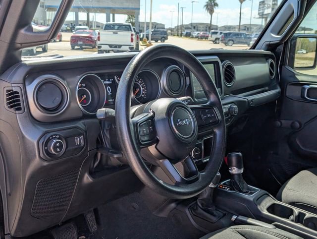 Used 2023 Jeep Gladiator Sport image 11