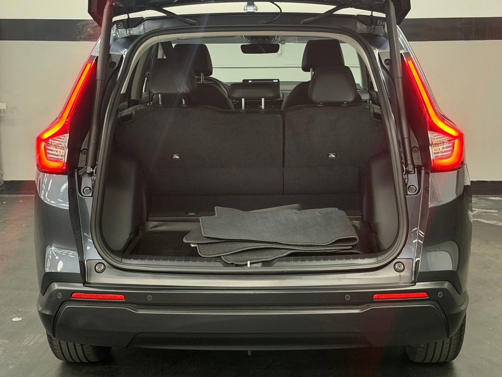 Used 2025 Honda CR-V EX-L image 15