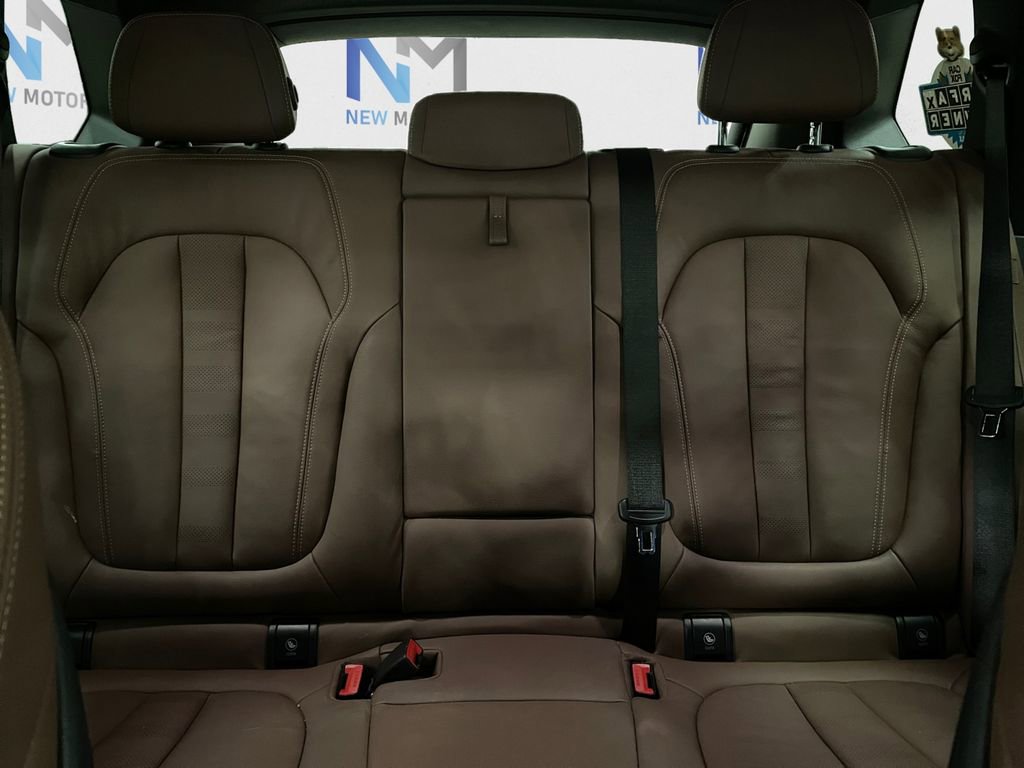 Used 2022 BMW X5 xDrive45e image 13