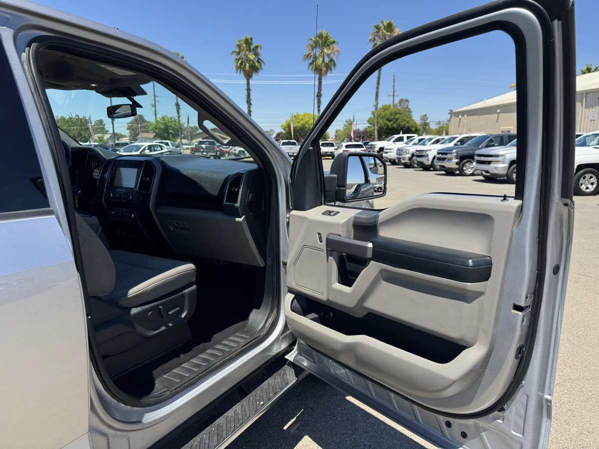 Used 2020 Ford F150 XLT w/ Equipment Group 302A Luxury AWD/4WD image 16