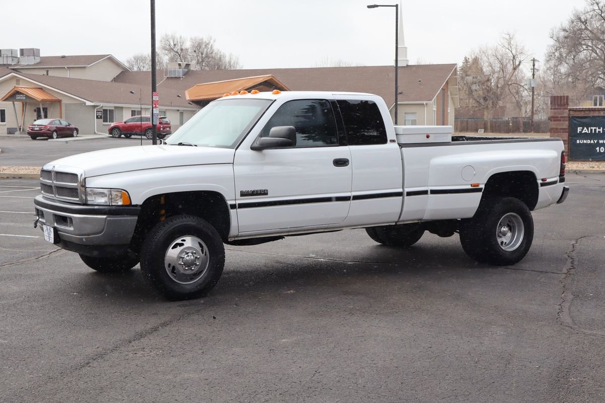 Used 1997 Dodge Ram 3500 Truck ST image 10