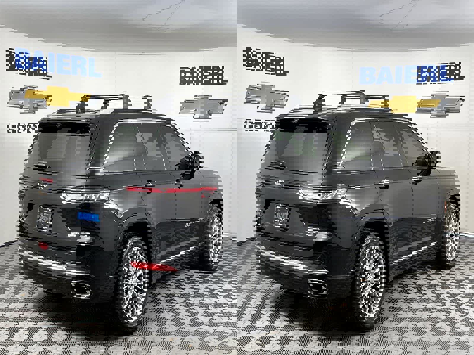 Used 2022 Jeep Grand Cherokee Summit w/ Adv Protech Group IV image 5