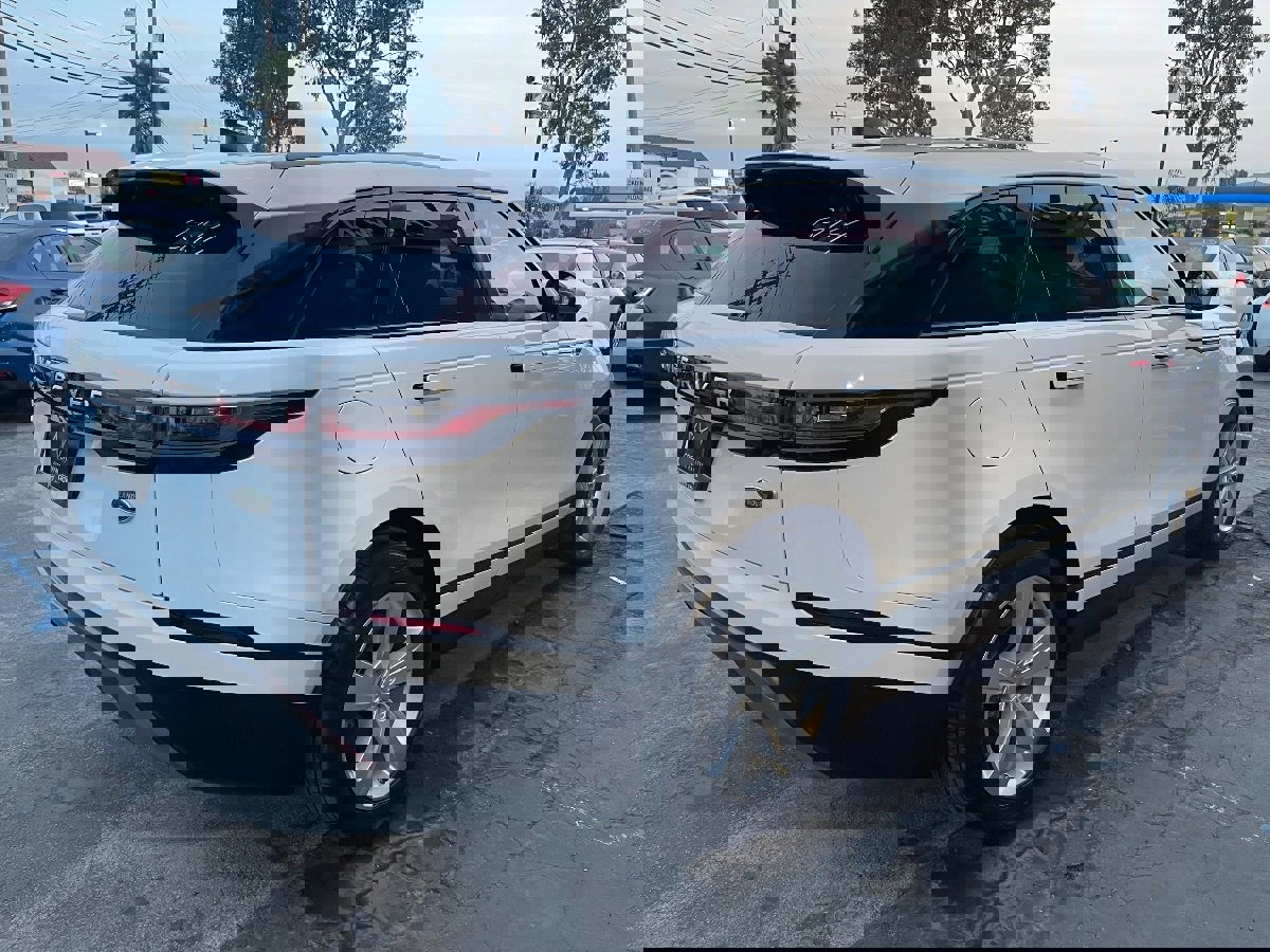 Used 2019 Land Rover Range Rover Velar S image 5