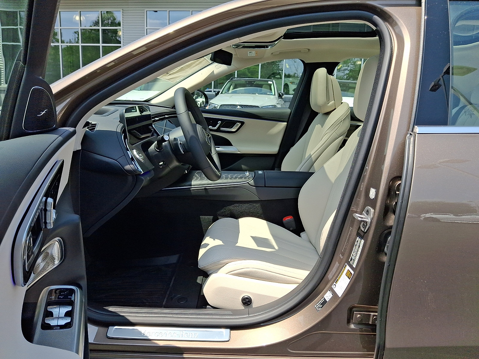 New 2026 Mercedes-Benz E 350 4MATIC Sedan image 12