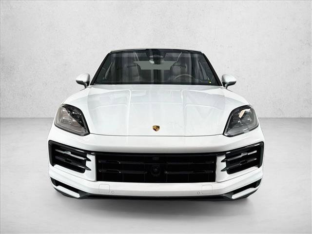 New 2026 Porsche Cayenne Coupe AWD/4WD image 6
