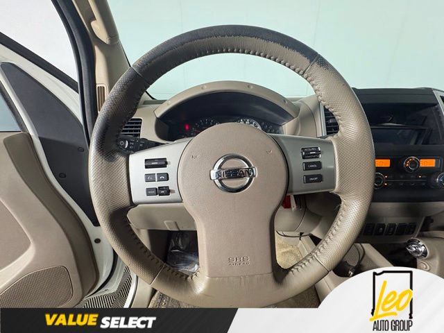 Used 2016 Nissan Frontier SV w/ SV Value Truck Package AWD/4WD image 8