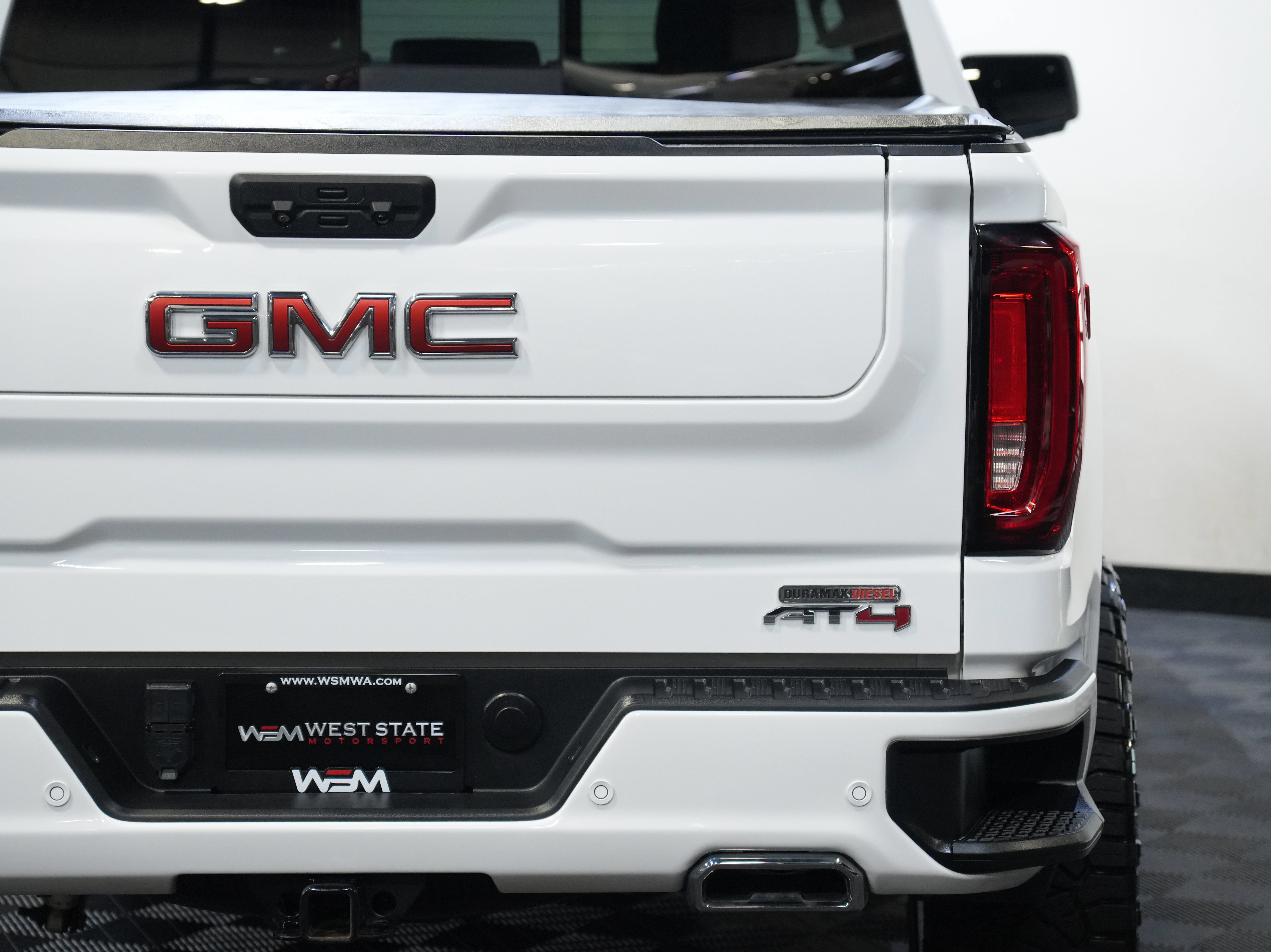 Used 2022 GMC Sierra 1500 AT4 w/ AT4 Premium Package AWD/4WD image 16