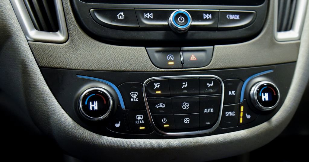 Used 2022 Chevrolet Malibu LT image 22