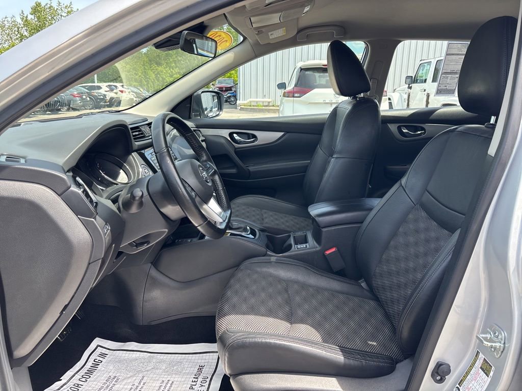 Used 2020 Nissan Rogue Sport SV w/ Technology Package AWD/4WD image 20