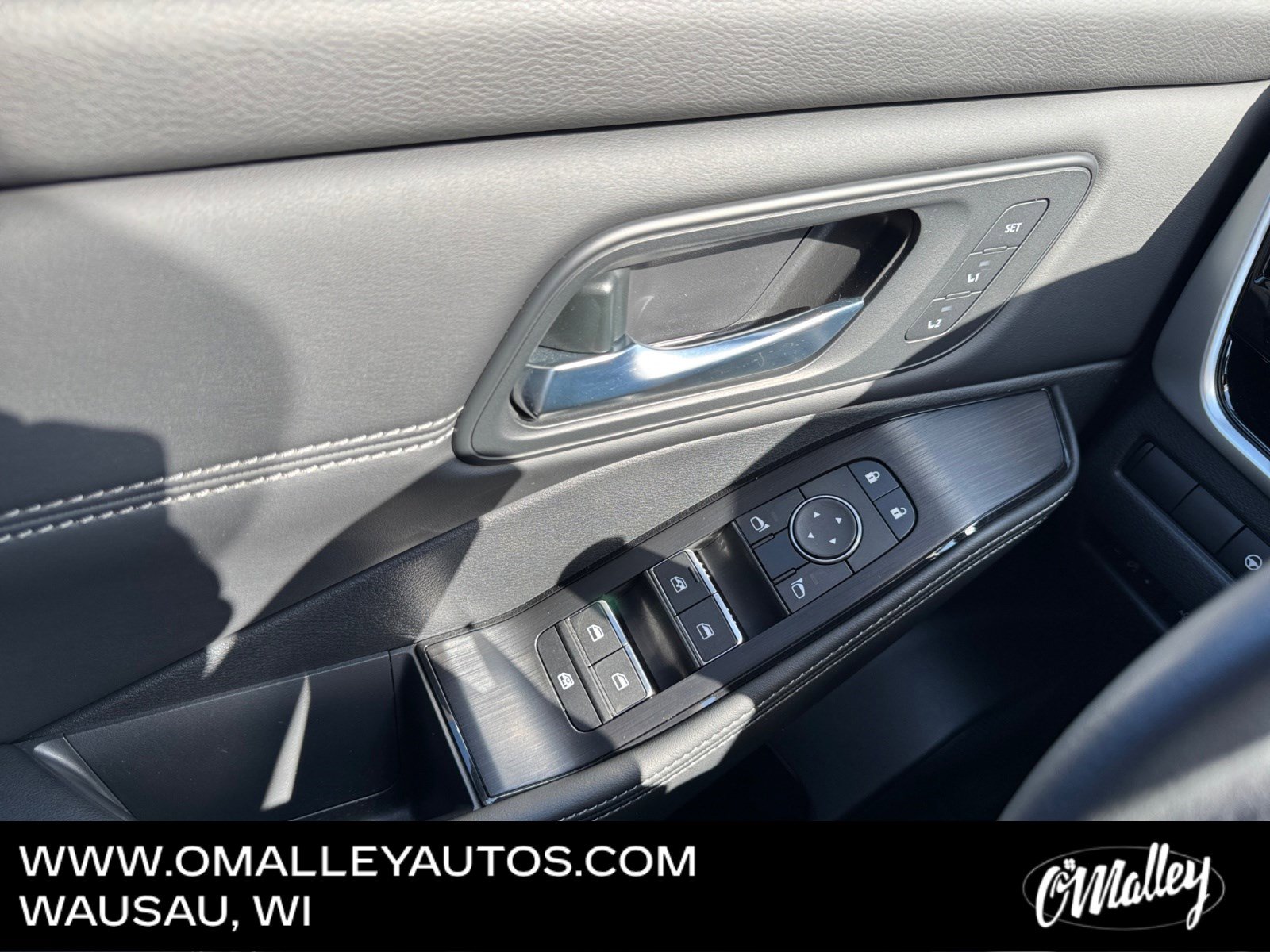 Used 2024 Nissan Rogue SL w/ SL Premium Package image 19