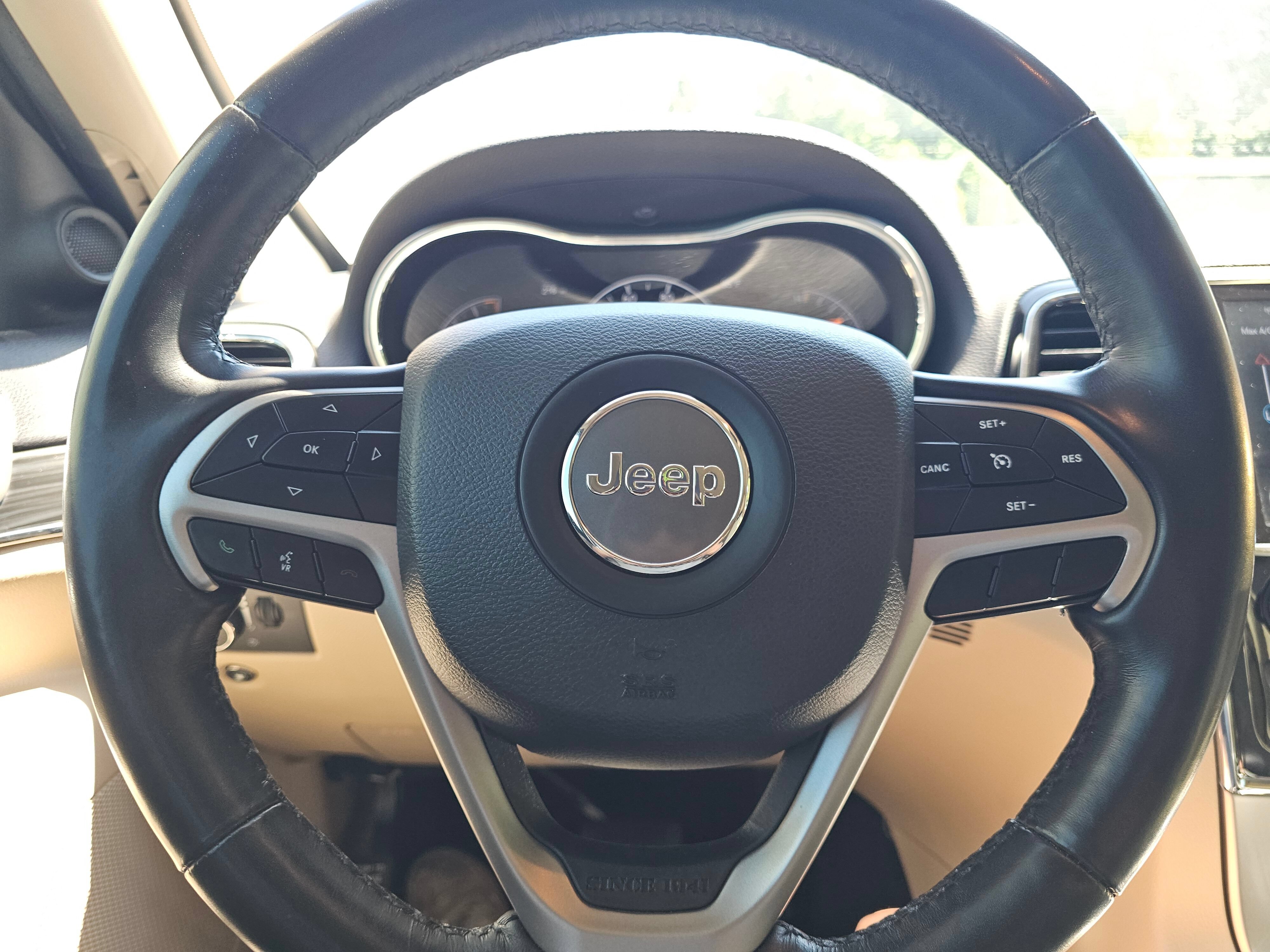 Used 2021 Jeep Grand Cherokee Limited w/ Sun & Sound Group AWD/4WD image 25