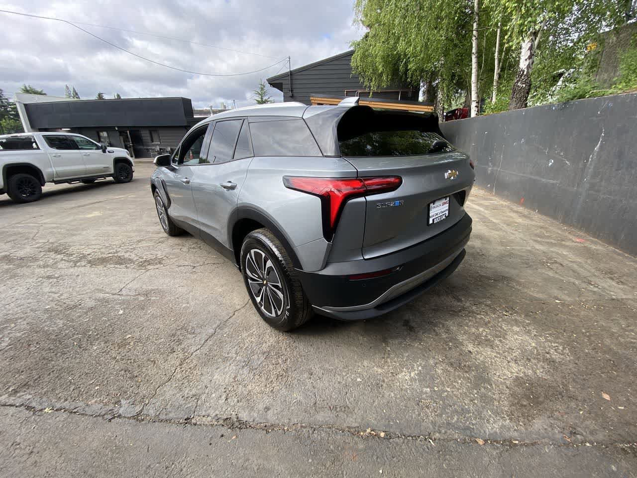 Used 2024 Chevrolet Blazer EV LT AWD/4WD image 4