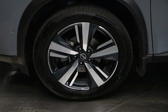 Used 2023 Nissan Rogue SL w/ SL Premium Package image 8