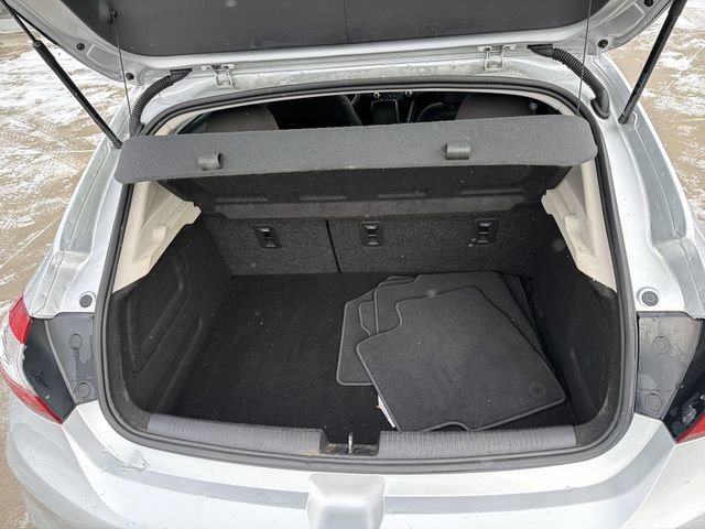 Used 2018 Chevrolet Cruze LT w/ Convenience Package image 24