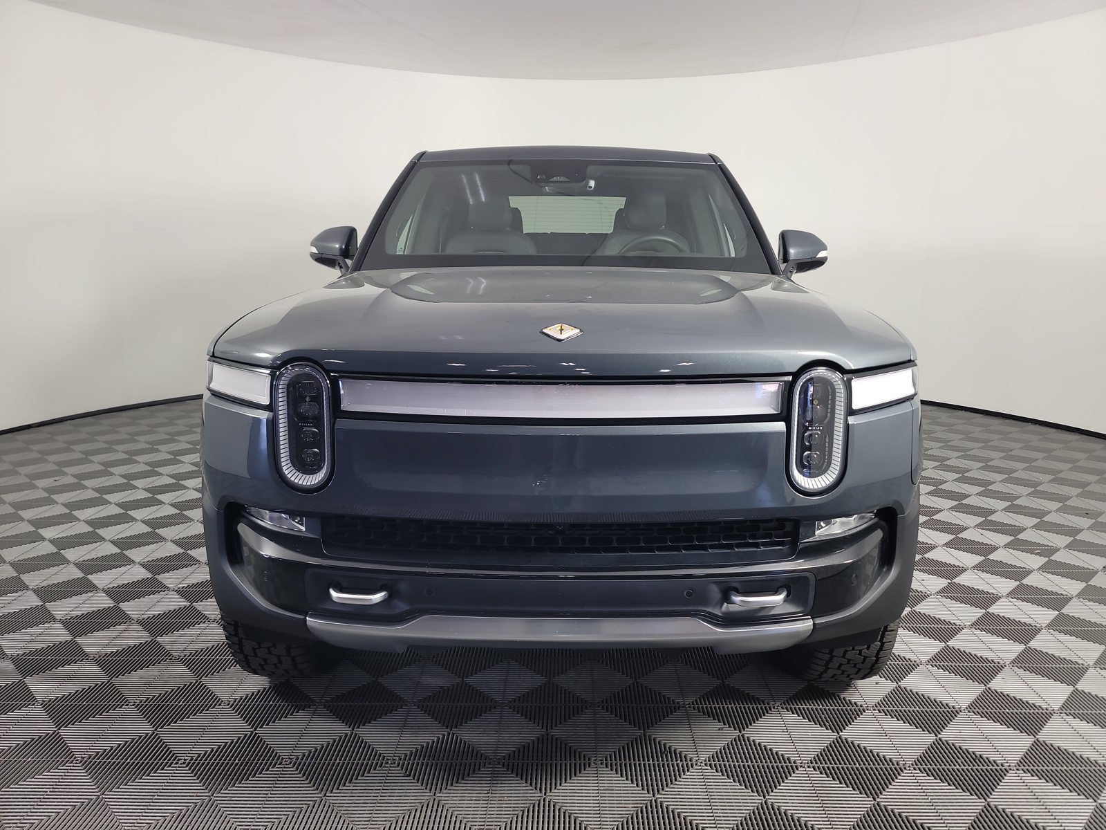 Used 2022 Rivian R1T Adventure AWD/4WD image 8