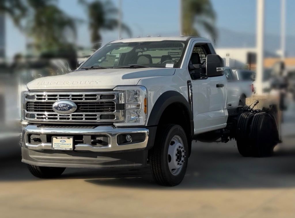 New 2024 Ford F550 4x4 Regular Cab Super Duty image 2