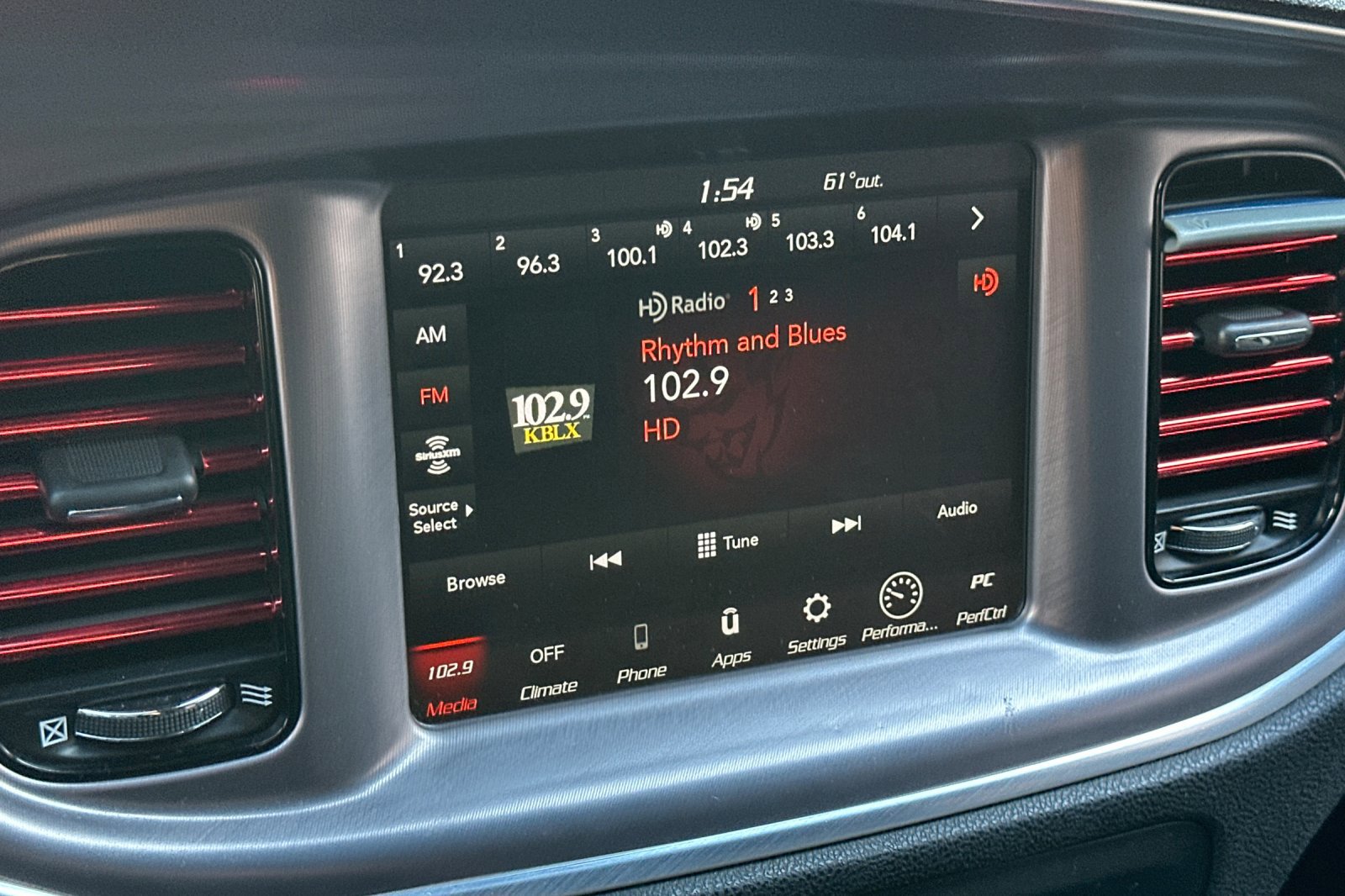 Used 2021 Dodge Charger R/T w/ Blacktop Package image 25