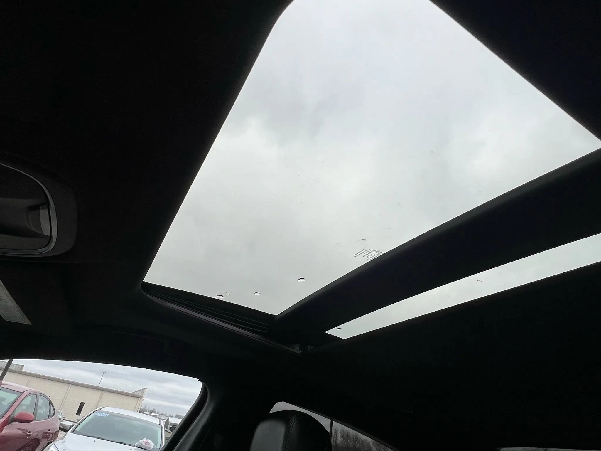 Used 2015 Chrysler 200 S w/ Navigation & Sound Group I image 16