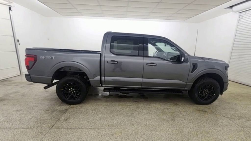 New 2025 Ford F150 XLT w/ Equipment Group 302A MID image 9