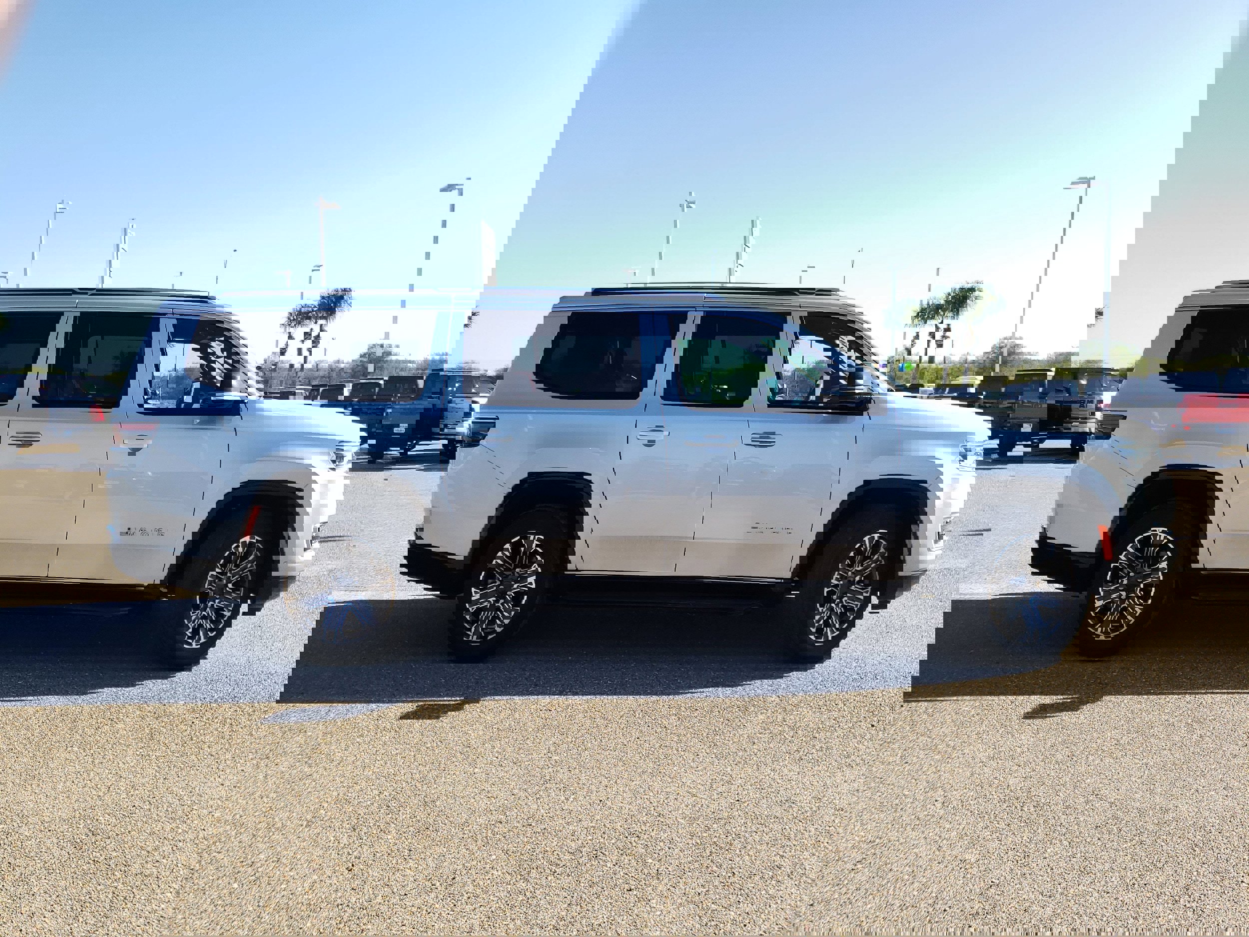 Used 2024 Jeep Wagoneer L Series II w/ Flexible Seating Group image 8