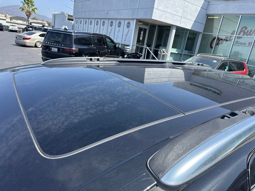 Certified 2023 Chrysler Pacifica Pinnacle FWD image 12