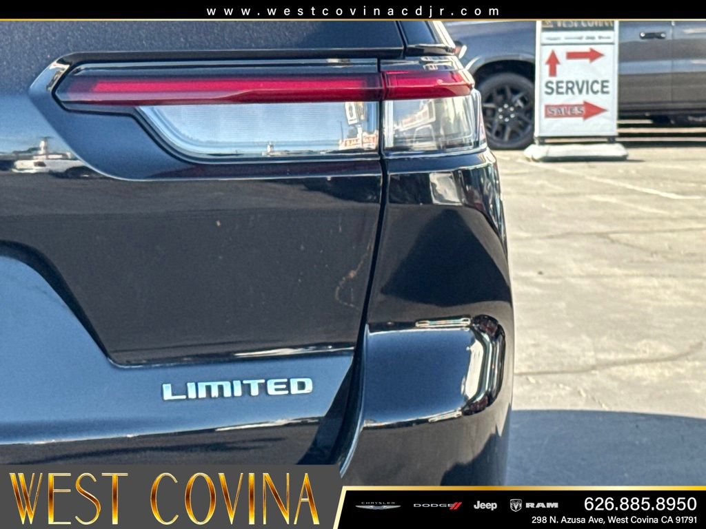 Used 2023 Jeep Grand Cherokee L Limited w/ Trailer Tow Group (B) AWD/4WD image 15