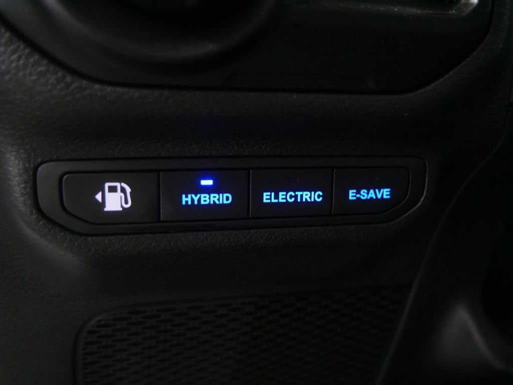 Used 2023 Jeep Wrangler Unlimited Sahara w/ Cold Weather Group image 15