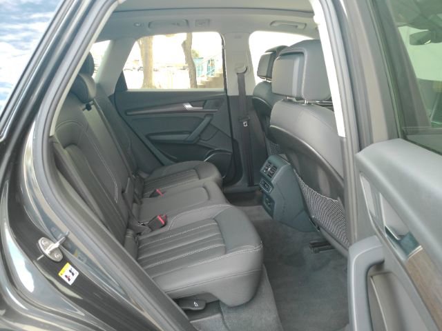 Used 2025 Audi Q5 2.0T Premium image 25