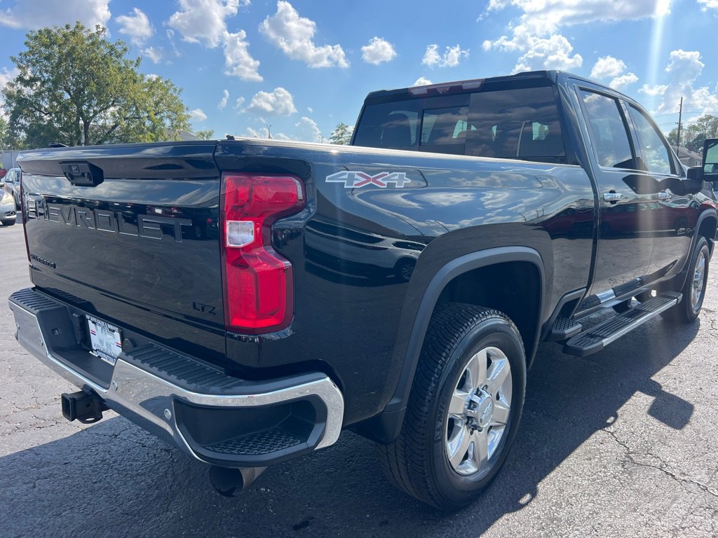 Used 2020 Chevrolet Silverado 3500 LTZ w/ LTZ Premium Package image 7