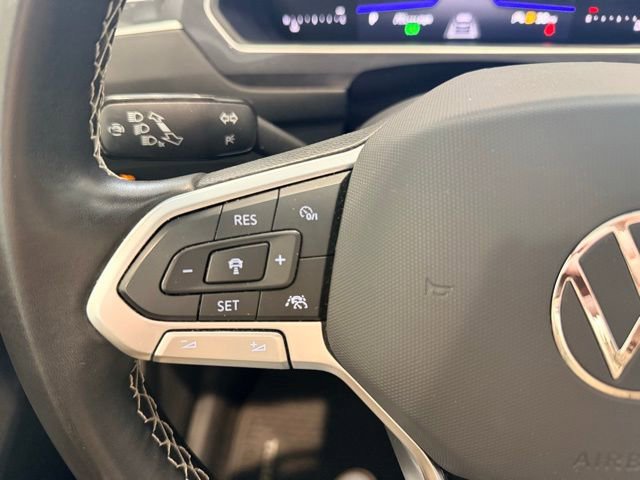 Used 2024 Volkswagen Tiguan SE image 22