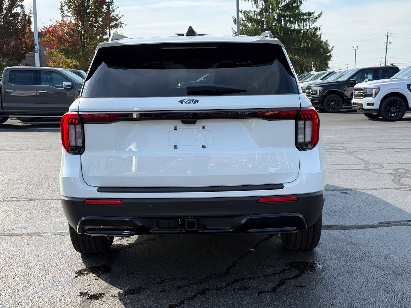 New 2027 Ford Explorer ST-Line w/ Premium Package AWD/4WD image 5