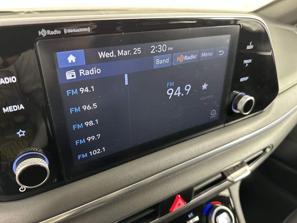 Used 2021 Hyundai Sonata SEL Plus w/ Preferred Accessory Package image 16